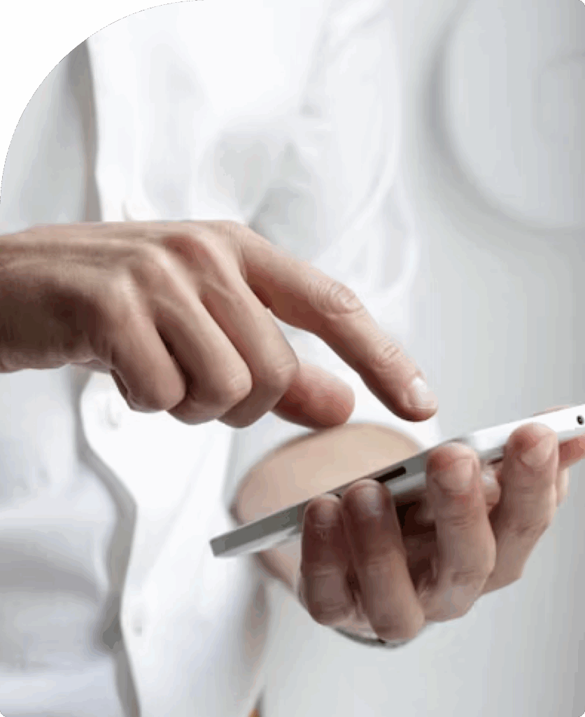 Close-up of entrepreneur using a smartphone, symbolising fast, digital-first approach to company formation in Dubai’s DMCC free zone.