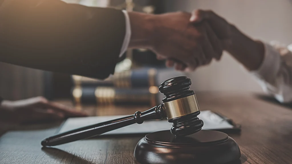 two people resolving an issue in court